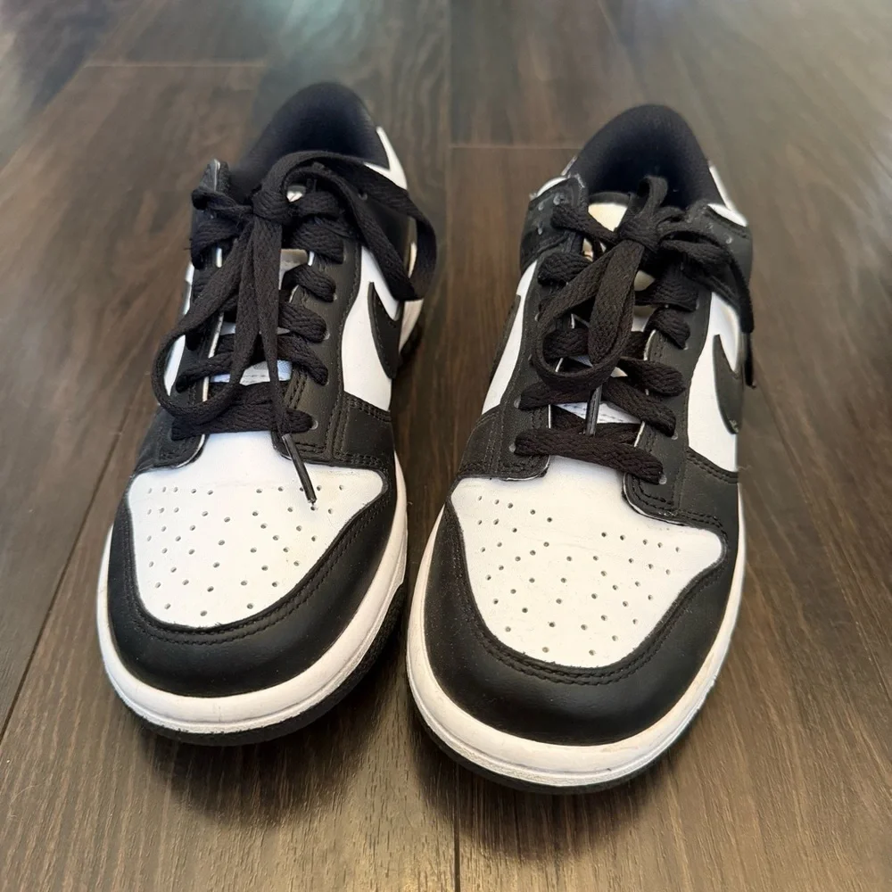 Nike Dunk Retro Lows Black White Sneakers Pandas